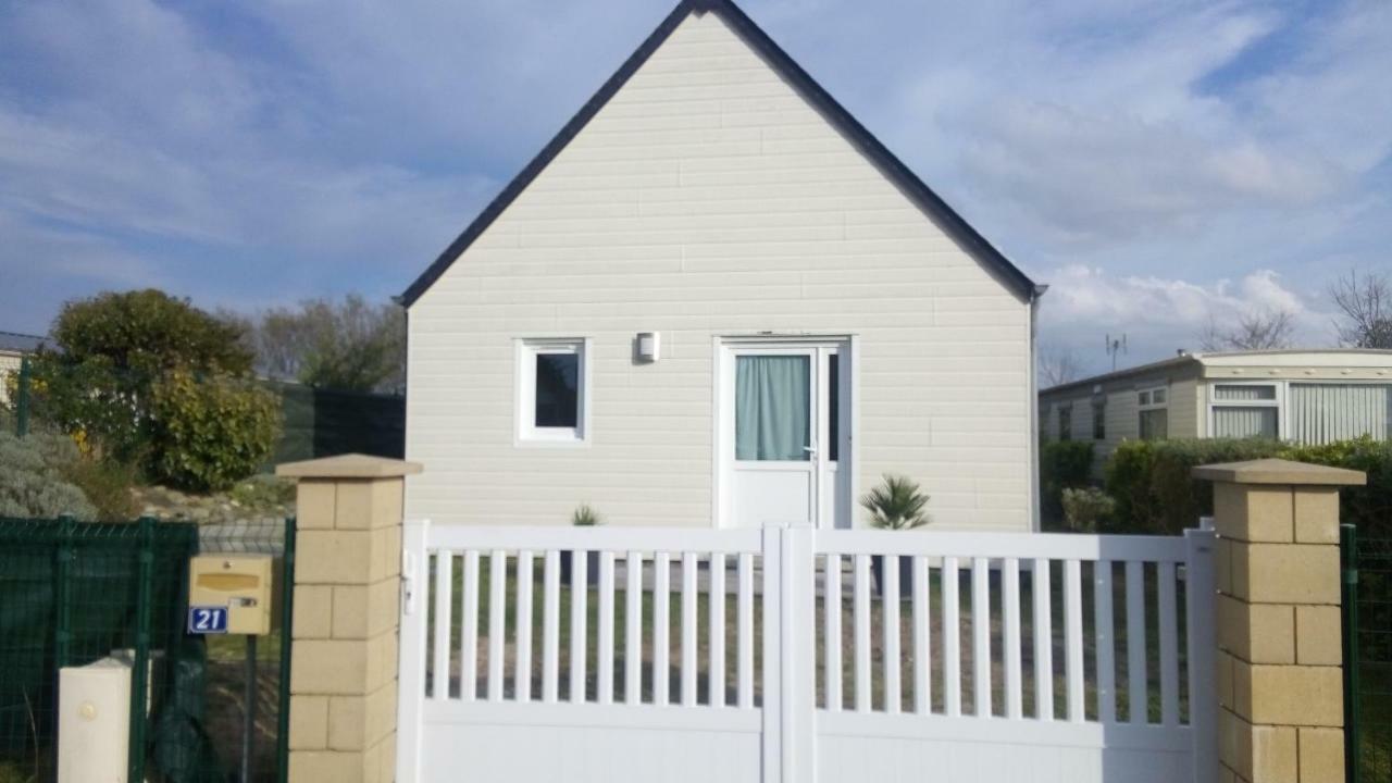 Chalet Les Dauphins Saint-Georges-de-la-Riviere ภายนอก รูปภาพ