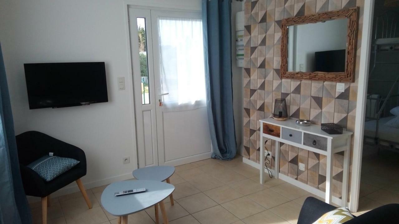 Chalet Les Dauphins Saint-Georges-de-la-Riviere ภายนอก รูปภาพ