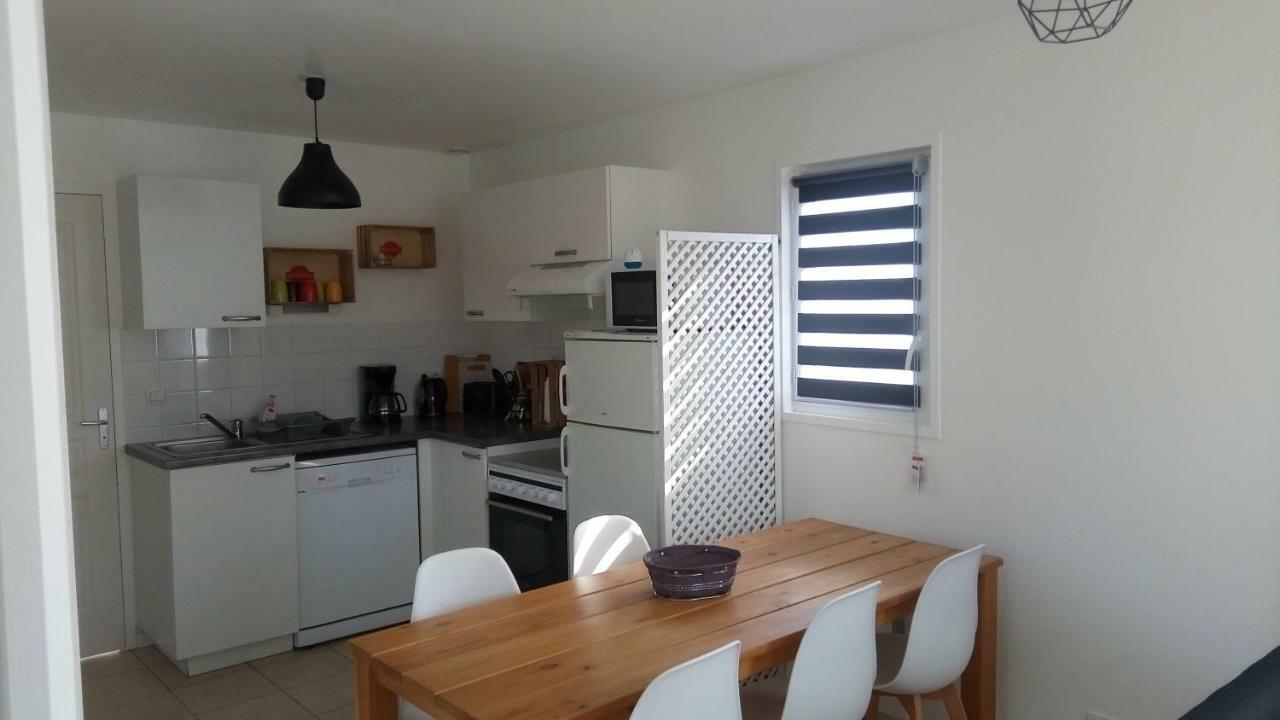 Chalet Les Dauphins Saint-Georges-de-la-Riviere ภายนอก รูปภาพ